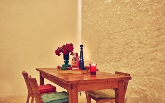 Myrtia House