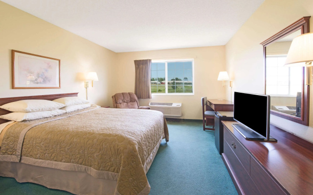Super 8 by Wyndham Richmond