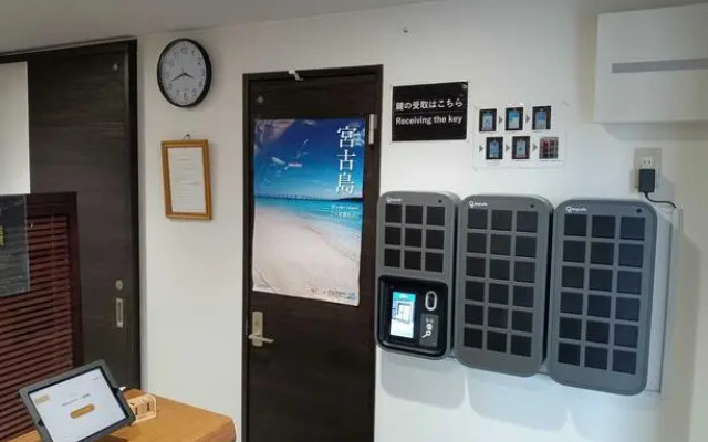 Hollywood Suites & Lofts