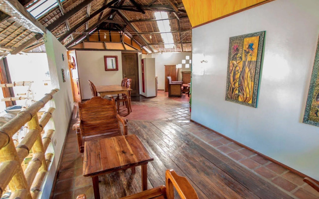 Bamboo Bungalow Resthouse