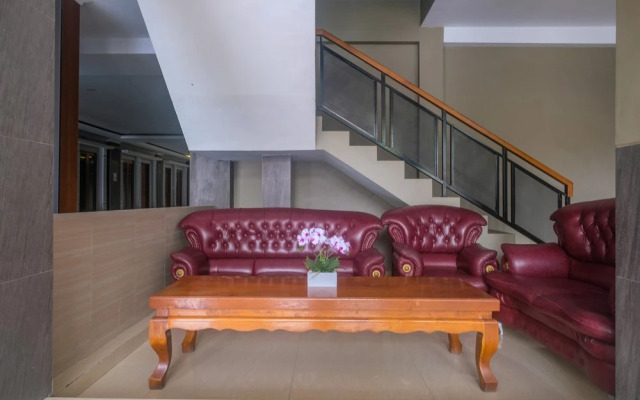 Urbanview TWH Costel near Stadion Maguwoharjo Yogyakarta