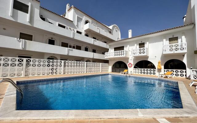Albufeira Central 3 With Pool by Homing