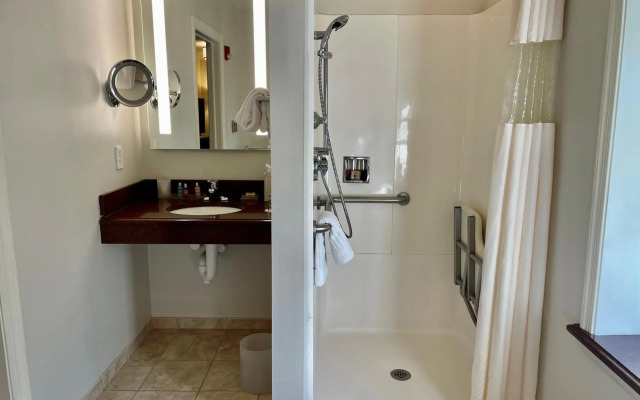 Chestnut Hill Hotel