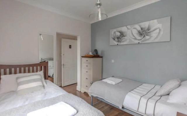 Tree of Life House, Number 27 Bere Lane