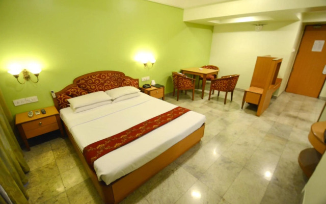 Hotel The Samrat