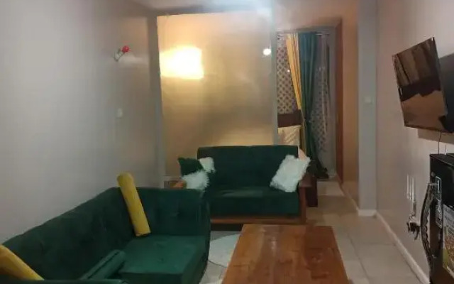 Coral bells by Tsavo