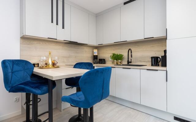 Seaside Apartamenty - 4 Pory Roku