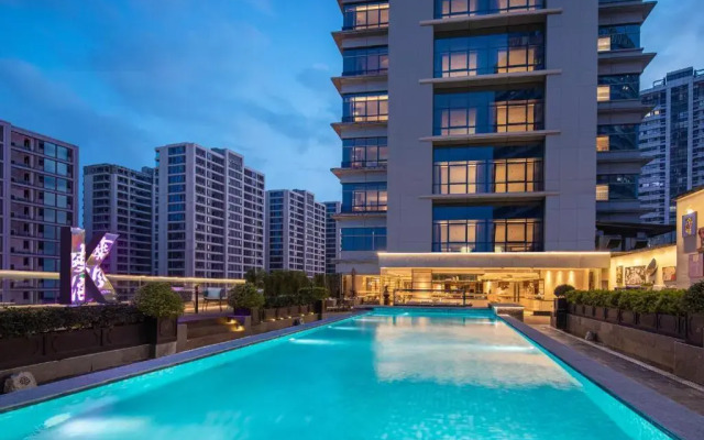 Yiwu Bali Plaza Hotel