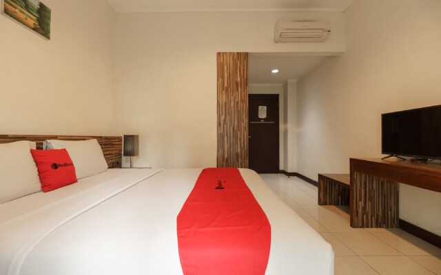 Reddoorz Premium @ Gunung Sahari 2