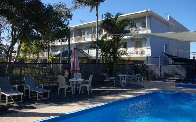 Ocean Spray Apartments Hotel