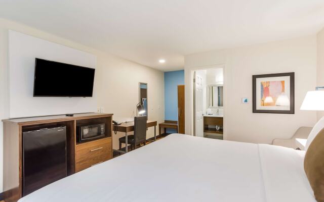 Red Lion Inn & Suites Nashville Airport