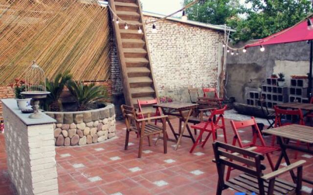 Nayinian Xiaoyuan Boutique Hotel