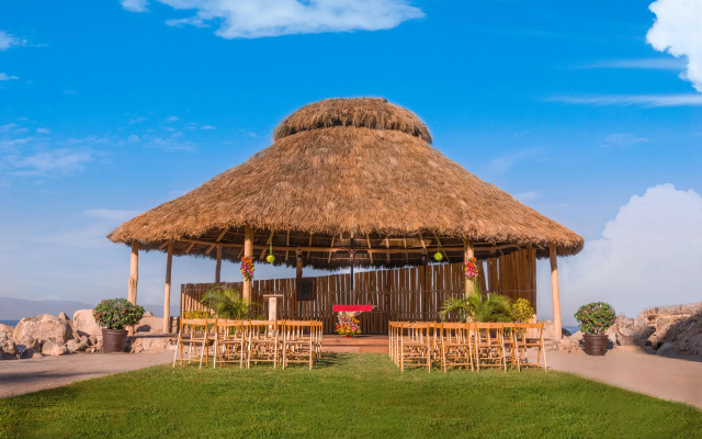 Crown Paradise Club Puerto Vallarta All Inclusive