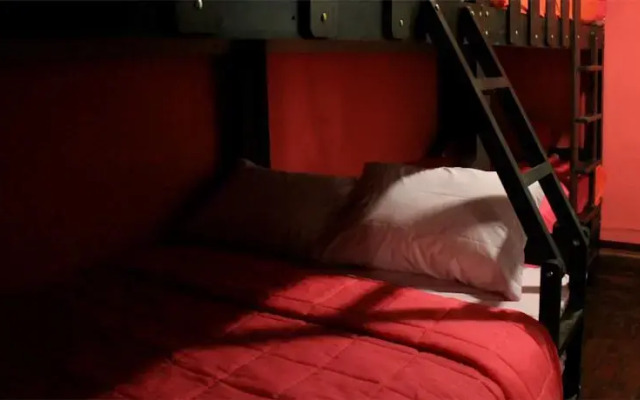 Hostel Acropolis Perú - Bed & Breakfast