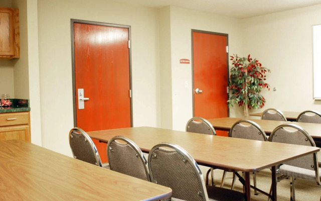 Best Western Governors Inn & Suites