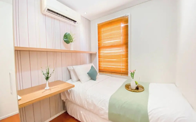 Cozy and Simply 2BR Apartment at Parahyangan Residence