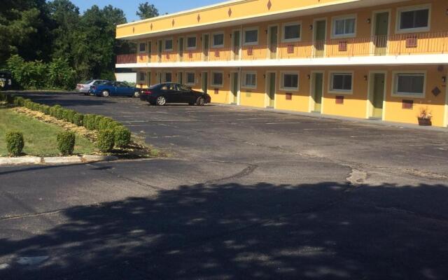 Travel Inn & Suites