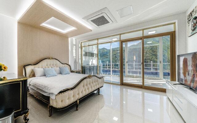 Gapyeong Miramonti Poolvilla