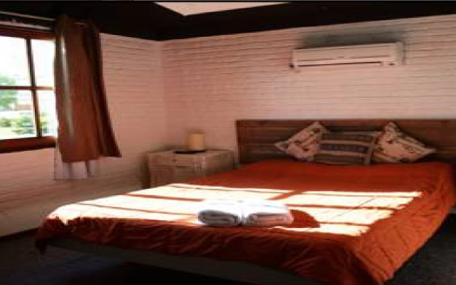 Pastora Suites & Hostel