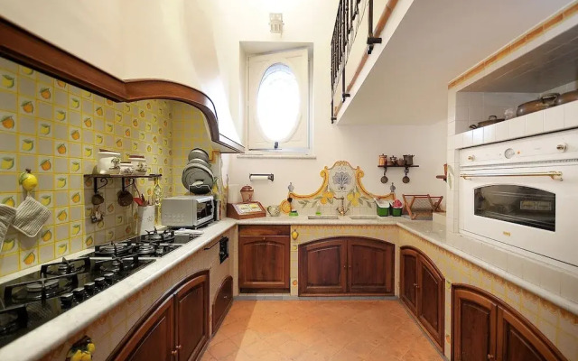 Villa Angelo