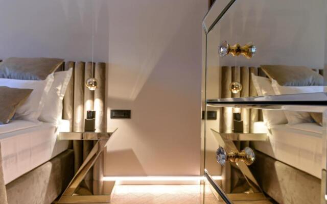 Lumiere Luxury Rooms