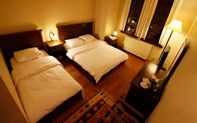 Zinos Hotel
