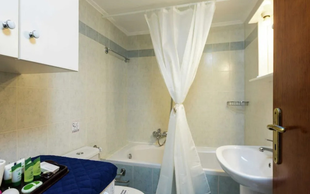 Spacious Apartment in Prines near Sea