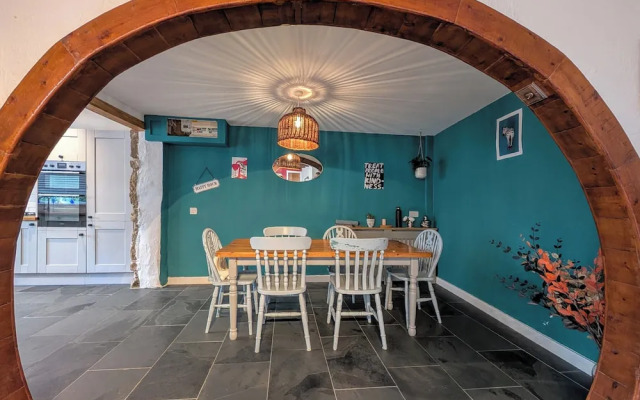 The Old Barn Near St Ives - Rustic Charm & Space