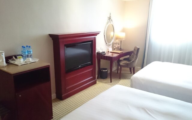 MRT Hotel