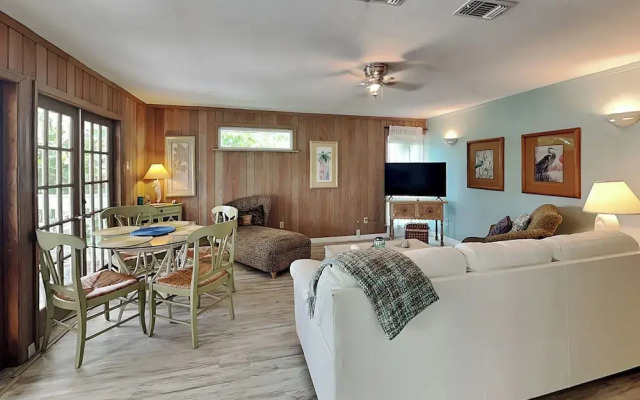 Shabby-chic Peak