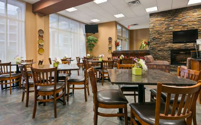 Best Western Plus Chateau Inn Sylvan Lake