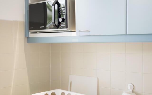 B06 - Top-Floor Marina Club 2 Bed Apartment