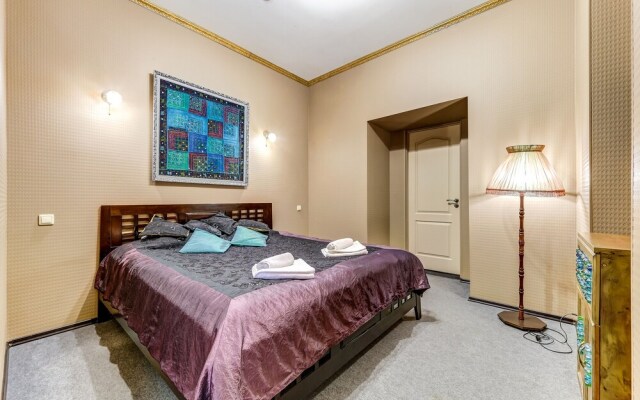 Guest Rooms on Nevsky Prospekt 47