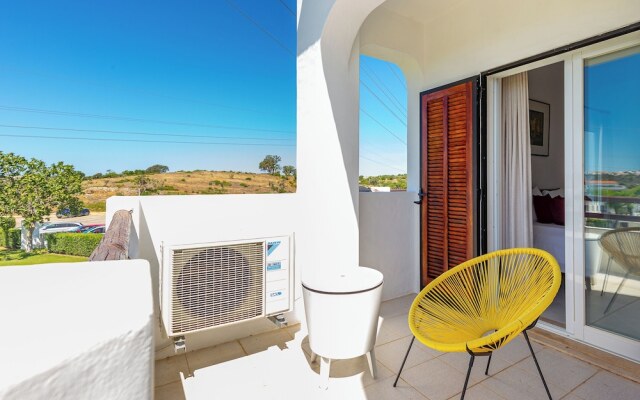 Amazing 2-bedroom Appartment With big Terrace!