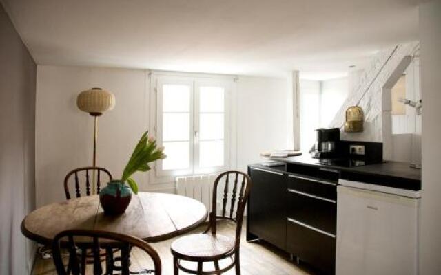 Appartements Au-Dessus Du...