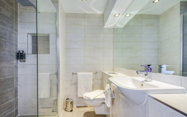 Aparthotel Roomzzz Nottingham City