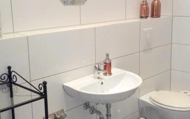 Studio Apartment Niemetzstr 51