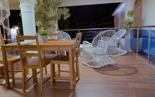 Fully Equipped New 3br Apt dt 2mins To The Beach