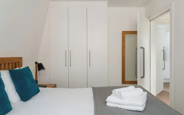 Flying Butler Victoria - Vincent Square/Bloomburg Street