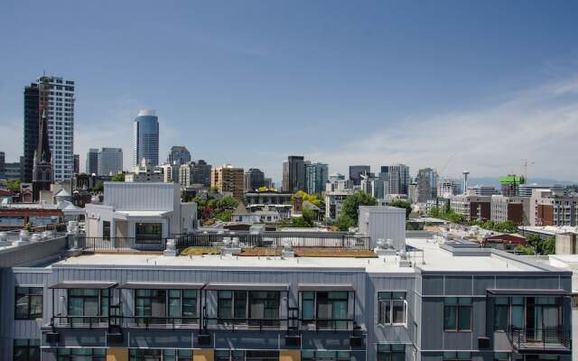 Capitol Hill Suites by Luxe Hubs