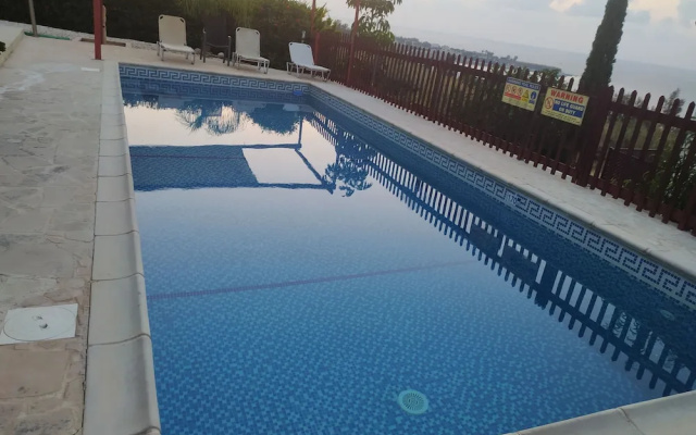 Pomos Harbourbiew Villa
