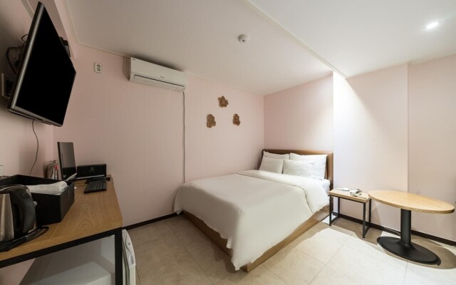 Seongnam Casa Hotel