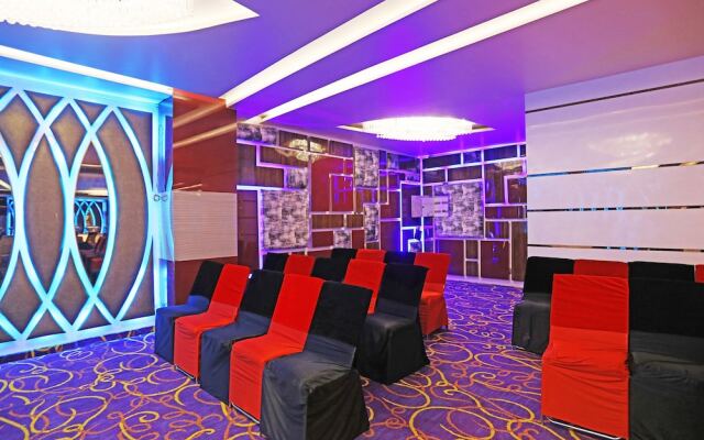 OYO 8902 Hotel Ronald Inn