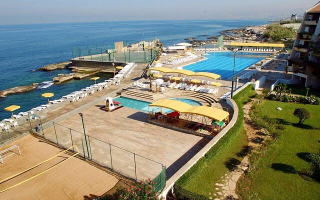 Cimer Saframarine Beach Resort