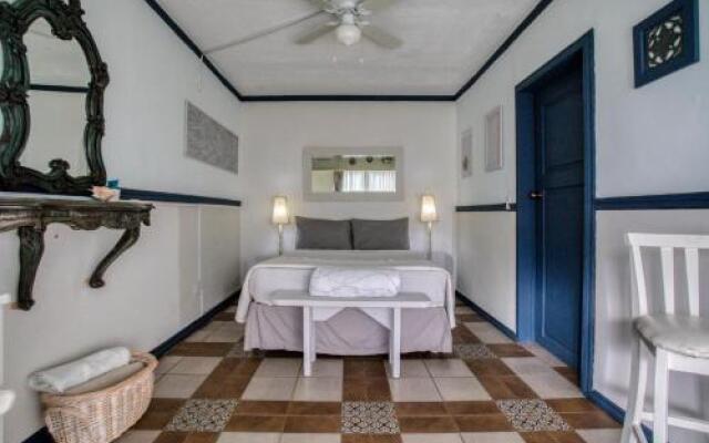Ensenada Backpacker Hostel