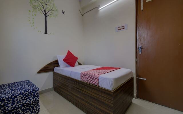 Hotel Kamdhenu
