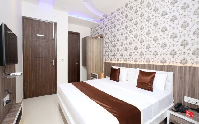 OYO 16341 Hotel C7
