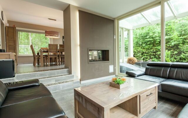 Luxury Villa with Sauna & Hot Tub in Middelkerke