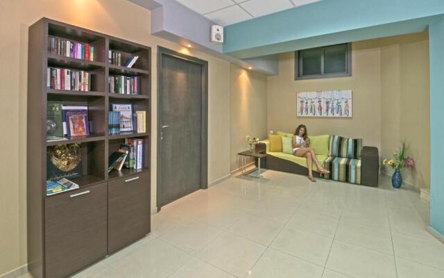 Aloe Apartments & Studios