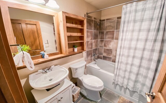 Red Hawk Townhomes 2338